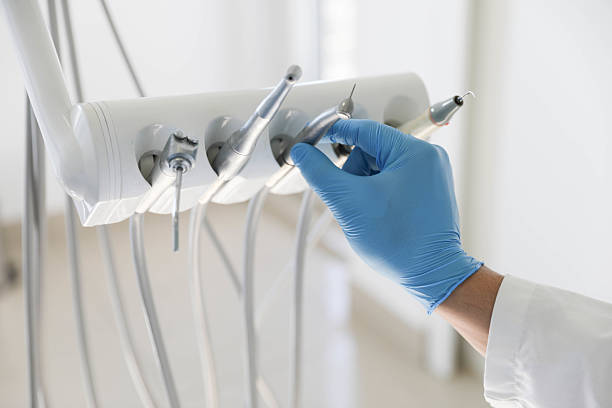 Professional Tooth Extraction technician working in Elkhart, KS